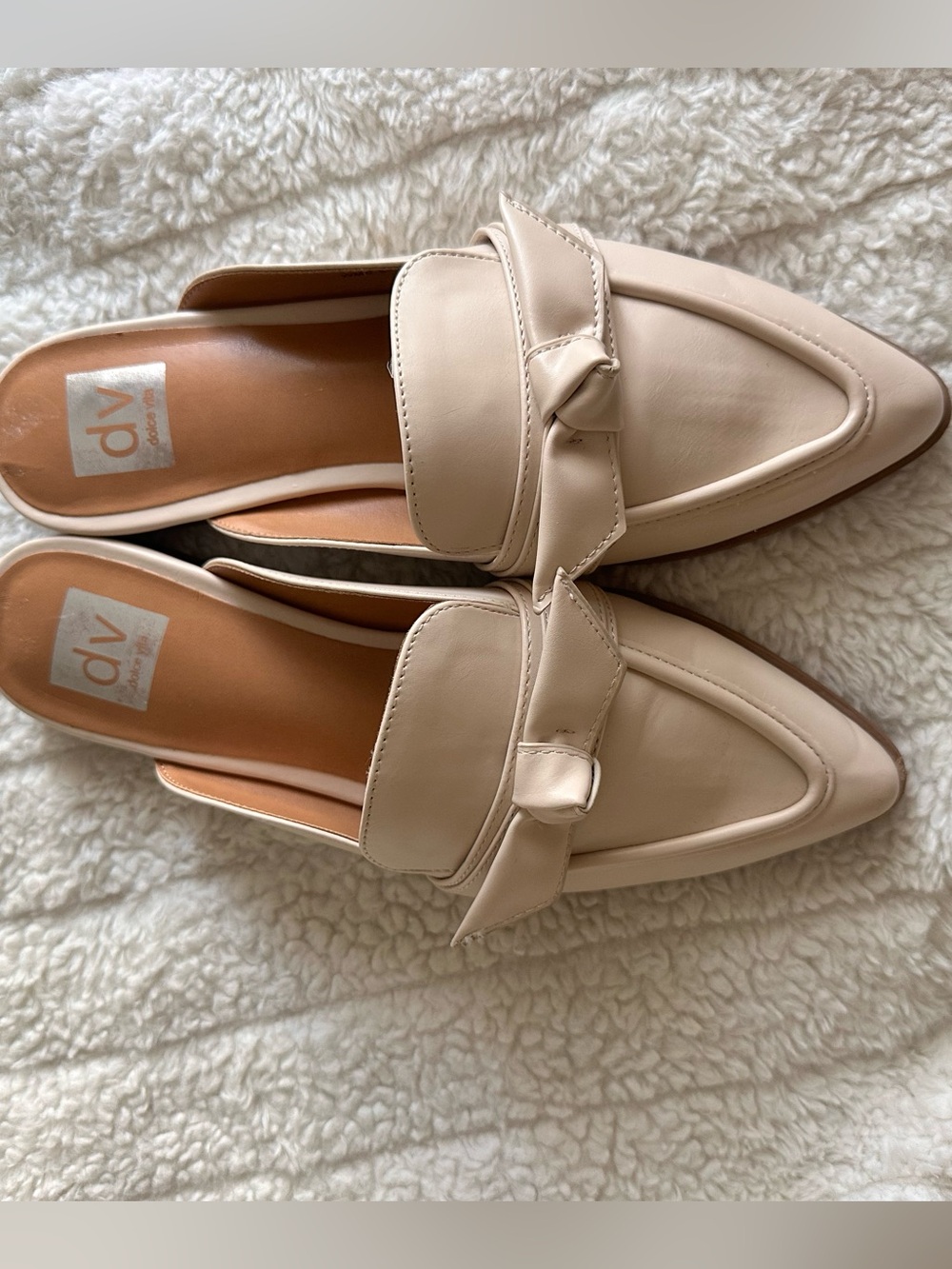 Dolce Vita Cream Pointed Toe Knot Slip-On Mules